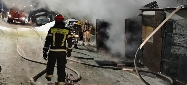 В Биробиджане сгорел дом из-за зарядного устройства